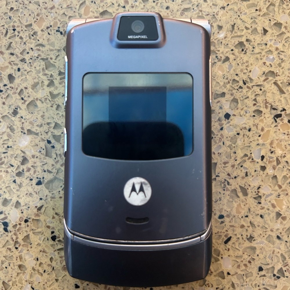 Motorola Flip Phone in Shiny Silver